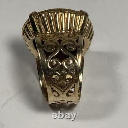 10.28 grams Gold Coin Ring in 9K+ Setting. 1/2 Sovereign Coin. Size 5.25