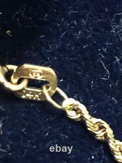 14 Kt Hallmarked Gold Chain 3,7 Grams, Size 18 Stunning Old Craftsmanship Chain