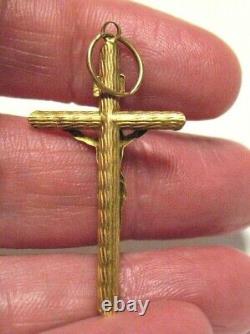 14k Gold Holy Cross Pendant 1.4 Grams 25 X 35 MM