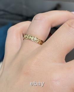 18k Solid Yellow Gold Lucky Coin Money Band Ring. Size 7.75, 2.0 Grams