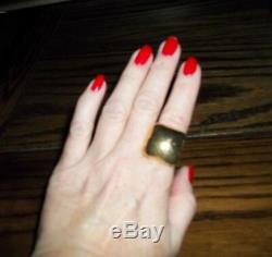 18k Yellow Gold, Roberto Coin Martellato Square Top Ring 17+grams, Size 7.5