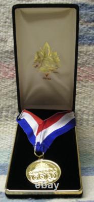 1992 El Dorado Casino 24 Kt. Gold Olympic like medal 31 grams in box with COA