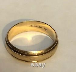 6.1 Grams-size 12+ 14kt Classy Style Gold Ring With A Jewelry Box-quality Ring