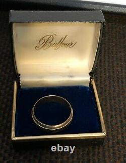 6.1 Grams-size 12+ 14kt Classy Style Gold Ring With A Jewelry Box-quality Ring