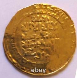 A Fine Gold Medieval Islamic Coin -5.61 Grams