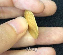 Ancient Islamic Gold Dinar Coin Weighing 4.8 Grams In Good Condition