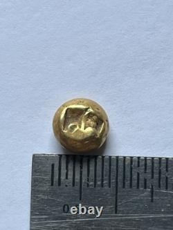 Ancient Javanese Gold Coin 1 Ma? A 2.4g Javanese Majapahit Era Currency