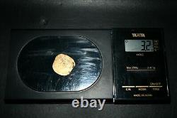 Authentic Ancient Islamic Gold Coin Weighing 3.2 Grams in Average Condition