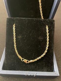 Roberto Coin 14k gold Necklace/18 with a 14k gold heart Gold 8grams